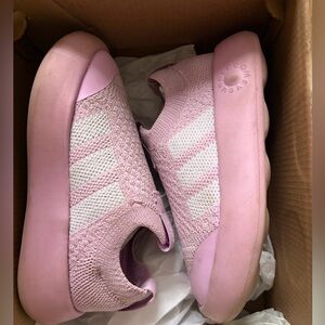 Adidas Bubble toddler sneakers 9 US